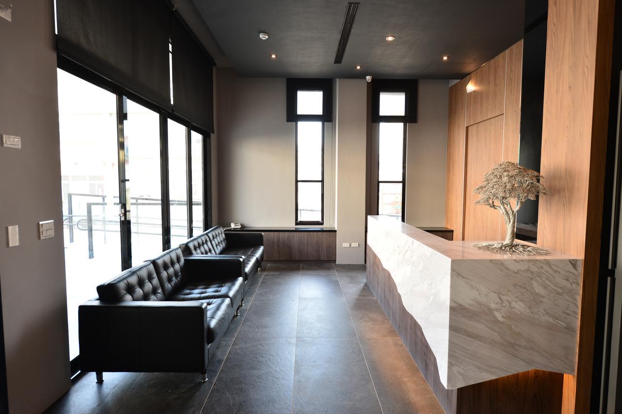 Sky Square Business Travel Hotel Magong Bagian luar foto