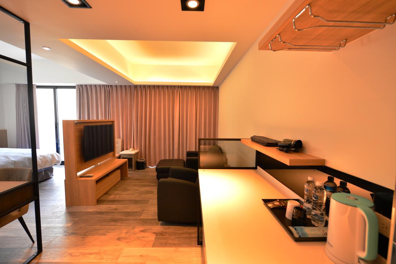 Sky Square Business Travel Hotel Magong Bagian luar foto